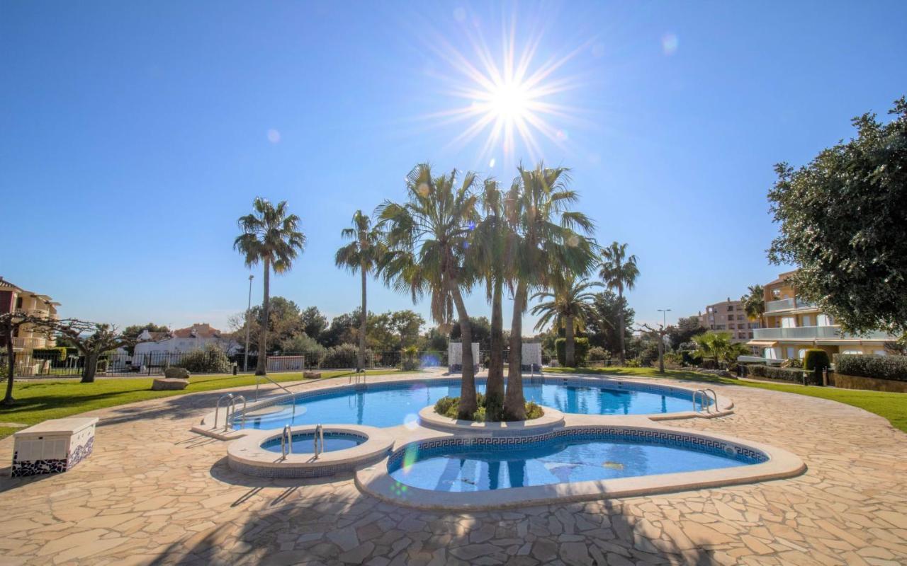 Atico Con Vistas Al Mar , Wifi Y Piscina - Sierra Irta Albert Villas Alcossebre Kültér fotó